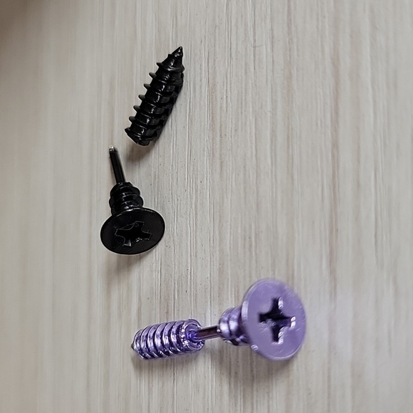 SINGLE SCREW ACCENT EARRING, Choice of Color - Picture 5 of 7